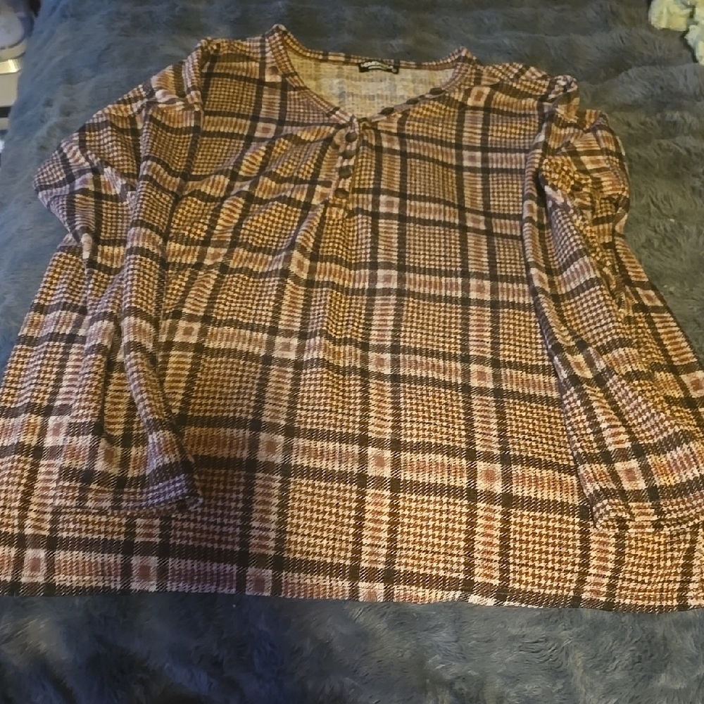 Plaid Long Sleeve Top